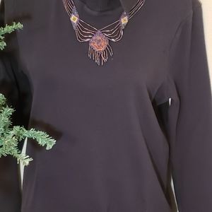 Beadwork necklace 28 inch